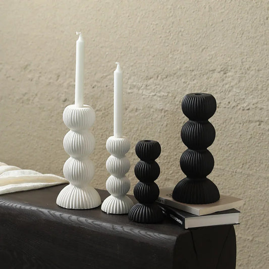 Chandelier Noir Nordique