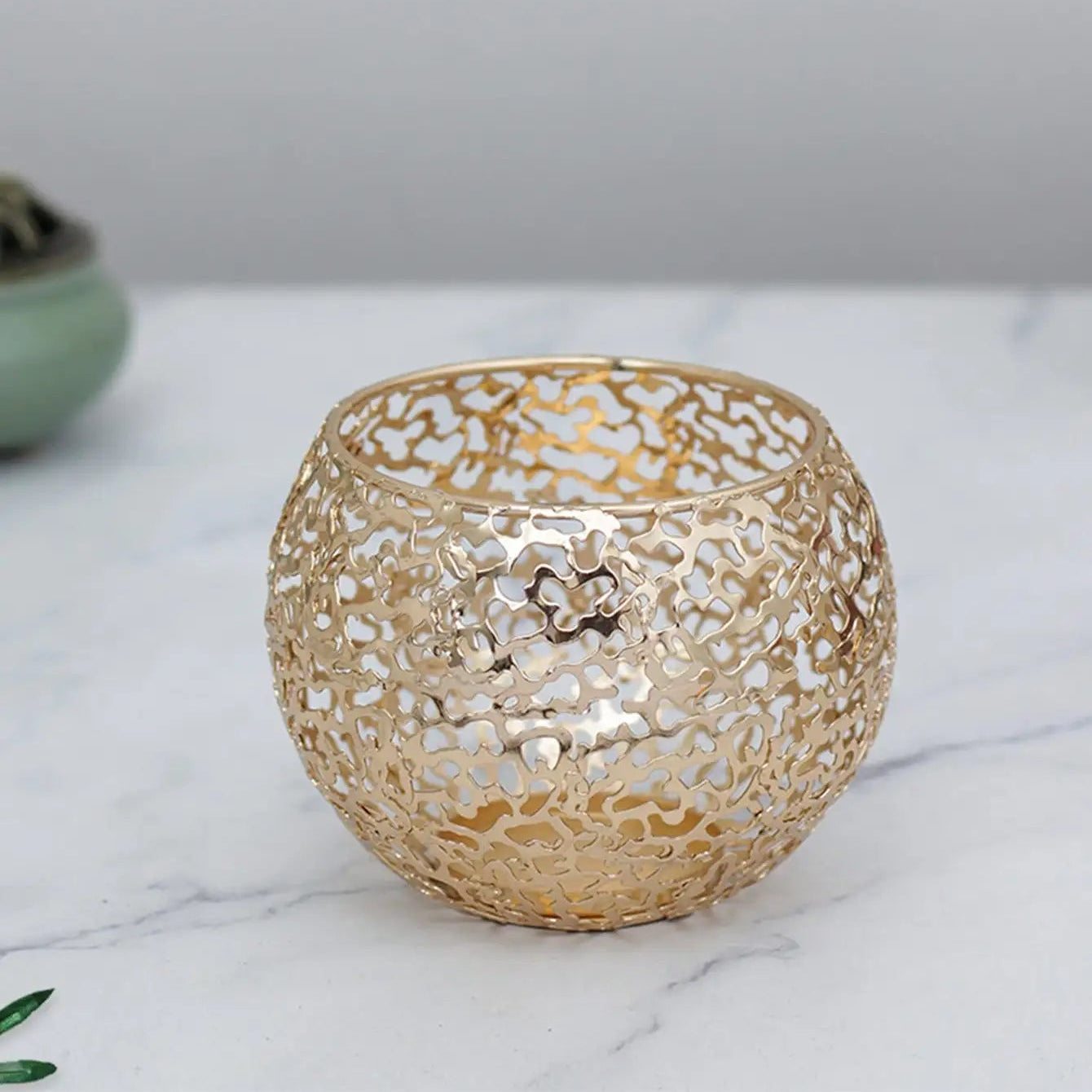 boule doree photophore ajoure - Esprit Chandelier