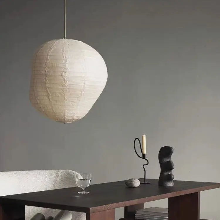 chandelier noir design minimaliste