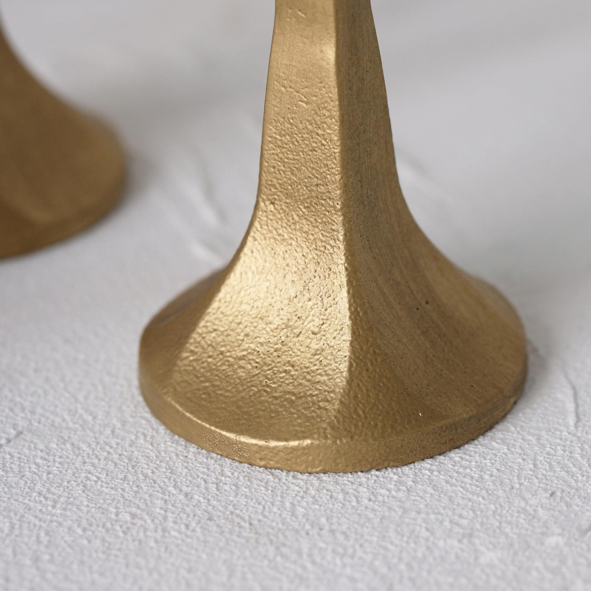 pied Chandelier Brut Or